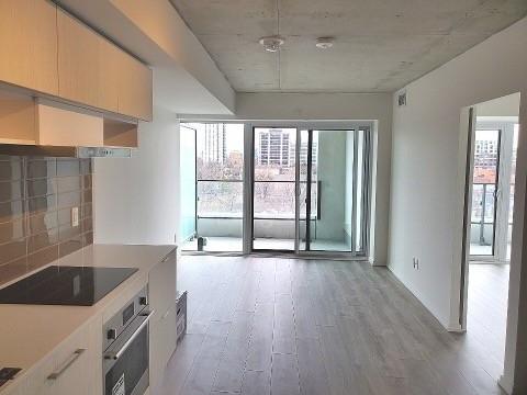 831 - 8 Hillsdale Ave E, Condo with 1 bedrooms, 2 bathrooms and 0 parking in Toronto ON | Image 5