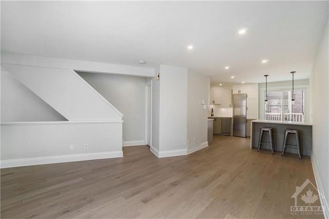 14 Cornerstone Private, Townhouse with 2 bedrooms, 2 bathrooms and 1 parking in Ottawa ON | Image 6