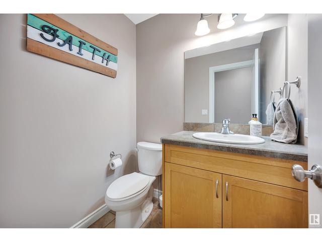 3817 52 St, House detached with 3 bedrooms, 3 bathrooms and null parking in Gibbons AB | Image 10