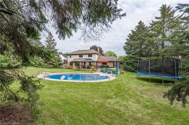 16 Fernbank Place, House detached with 4 bedrooms, 3 bathrooms and 4 parking in Guelph ON | Image 42