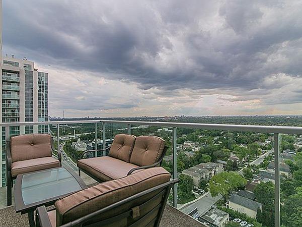 uph 11 - 1 Avondale Ave, Condo with 2 bedrooms, 2 bathrooms and 1 parking in Toronto ON | Image 12