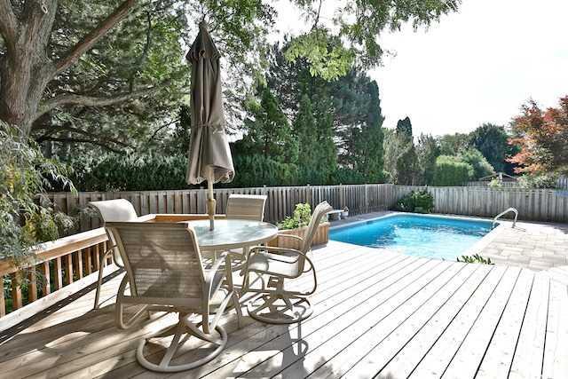 35 Caravan Dr, House detached with 3 bedrooms, 5 bathrooms and 4 parking in Toronto ON | Image 14