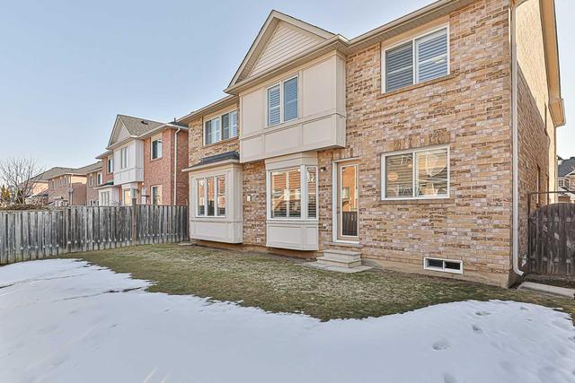25 Storybook Cres, House detached with 4 bedrooms, 4 bathrooms and 6 parking in Markham ON | Image 33