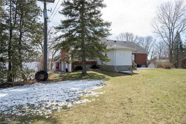 9480 County Rd 2, House detached with 4 bedrooms, 4 bathrooms and 12 parking in Greater Napanee ON | Image 39