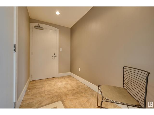 602 - 10035 Saskatchewan Dr Nw, Condo with 2 bedrooms, 2 bathrooms and 2 parking in Edmonton AB | Image 22