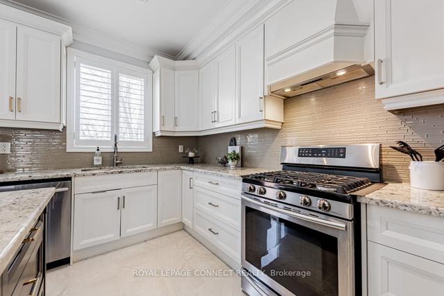61 Long Branch Ave, House semidetached with 3 bedrooms, 4 bathrooms and 3 parking in Toronto ON | Image 4