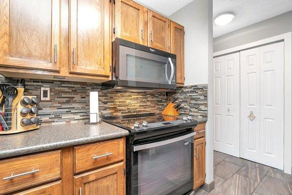 303 - 7031 Gray Drive, Condo with 2 bedrooms, 1 bathrooms and 1 parking in Red Deer AB | Image 7