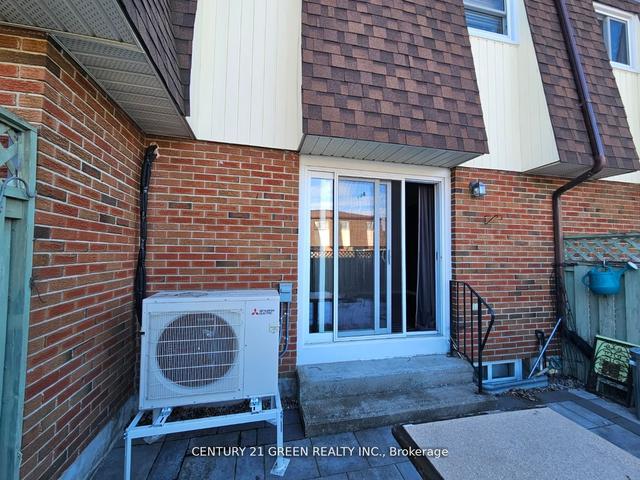 g - 1 Prince Of Wales Dr, Townhouse with 3 bedrooms, 2 bathrooms and 1 parking in Belleville ON | Image 4