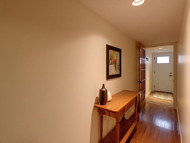 111 - 895 Maple Ave, Townhouse with 2 bedrooms, 2 bathrooms and 2 parking in Burlington ON | Image 13