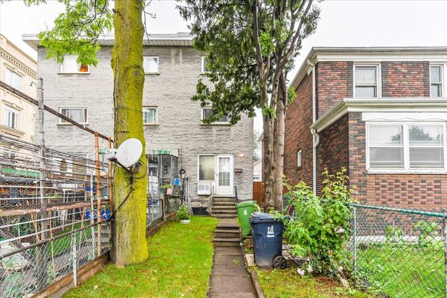 48 Carr St, House attached with 3 bedrooms, 2 bathrooms and 1 parking in Toronto ON | Image 1