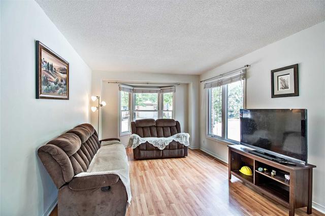 878 Playter Cres, Townhouse with 3 bedrooms, 3 bathrooms and 2 parking in Newmarket ON | Image 19