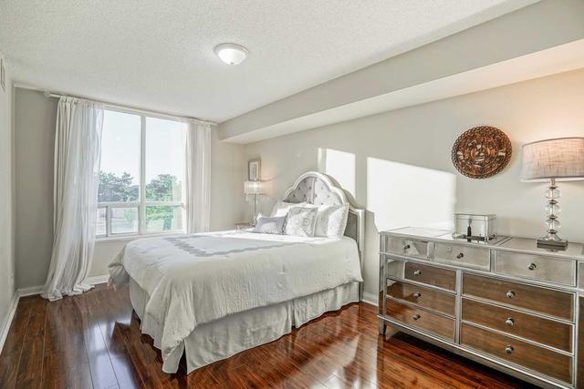 209 - 7363 Kennedy Rd, Condo with 2 bedrooms, 2 bathrooms and 1 parking in Markham ON | Image 3