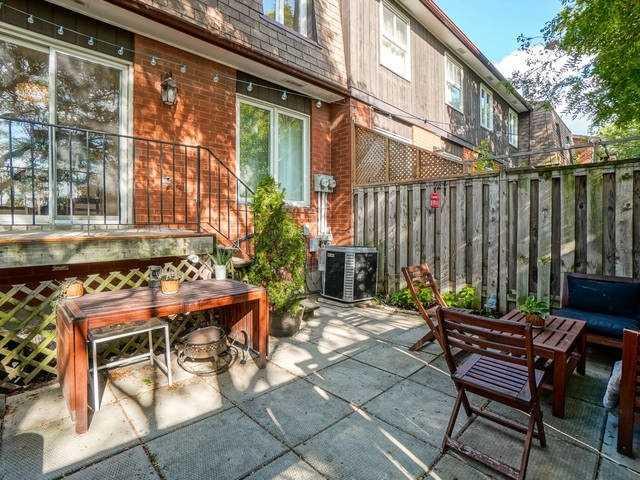2 - 750 Burnhamthorpe Rd E, Townhouse with 3 bedrooms, 3 bathrooms and 2 parking in Mississauga ON | Image 18