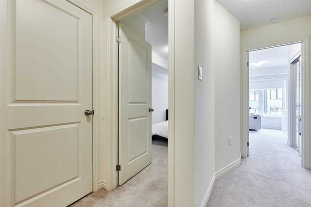 14 - 2212 Bromsgrove Rd, Townhouse with 3 bedrooms, 3 bathrooms and 2 parking in Mississauga ON | Image 2