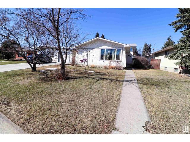 9520 150 Av Nw Nw, House detached with 3 bedrooms, 1 bathrooms and null parking in Edmonton AB | Image 2