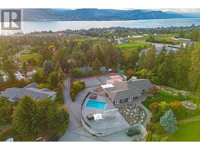 3029 Spruce Drive, House detached with 3 bedrooms, 3 bathrooms and null parking in Okanagan Similkameen E BC | Image 41