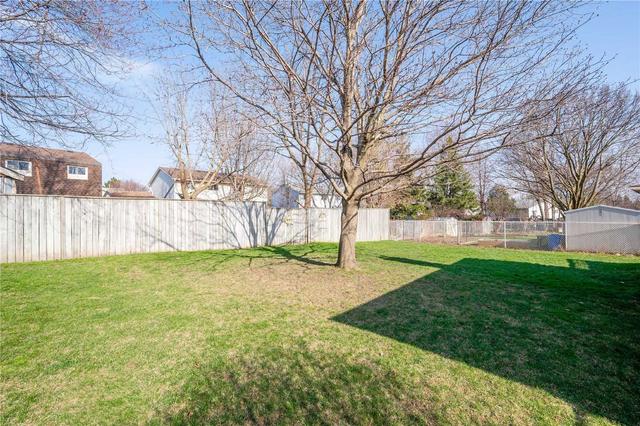 163 White Pine Cres, House detached with 3 bedrooms, 2 bathrooms and 3 parking in Waterloo ON | Image 31