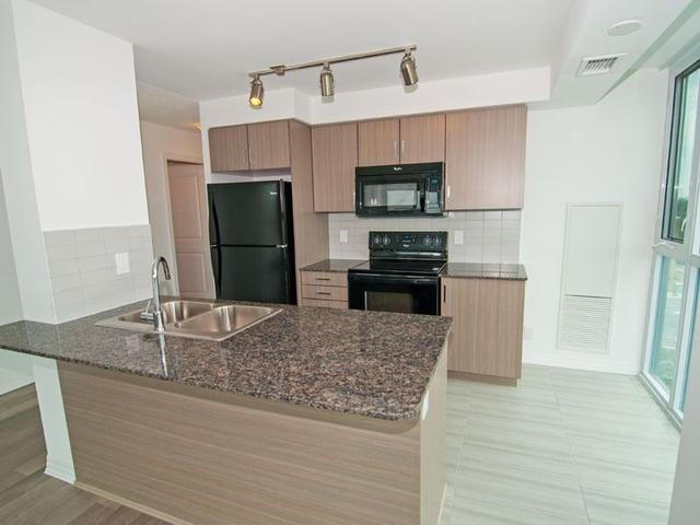 718 - 80 Esther Lorrie Dr, Condo with 2 bedrooms, 2 bathrooms and 1 parking in Toronto ON | Image 30