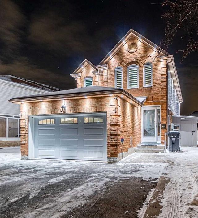 21 Duggan Dr, House detached with 4 bedrooms, 5 bathrooms and 5 parking in Brampton ON | Image 1