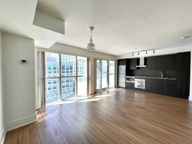 914 - 300 Front St W, Condo with 1 bedrooms, 1 bathrooms and 0 parking in Toronto ON | Image 6