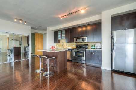 1014 - 1 Shaw St, Condo with 3 bedrooms, 2 bathrooms and 2 parking in Toronto ON | Image 4
