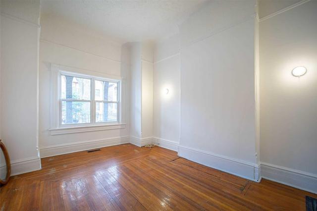Unit 1 - 430 Euclid Ave, House semidetached with 2 bedrooms, 1 bathrooms and 1 parking in Toronto ON | Image 3