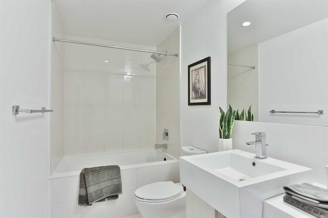 Th2 - 15 Beverley St, Townhouse with 3 bedrooms, 3 bathrooms and 1 parking in Toronto ON | Image 14