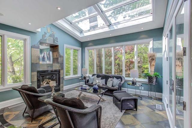 10 Alexandra Wood, House detached with 6 bedrooms, 11 bathrooms and 4 parking in Toronto ON | Image 10