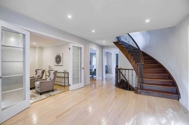 9 Laberta Crt, House detached with 6 bedrooms, 5 bathrooms and 6 parking in Markham ON | Image 11