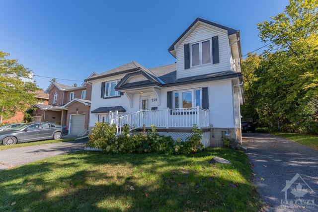 239 Holland Avenue, House detached with 3 bedrooms, 2 bathrooms and 8 parking in Ottawa ON | Card Image