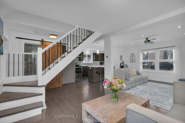 48 Ninth St, House detached with 2 bedrooms, 1 bathrooms and 3 parking in Collingwood ON | Image 6
