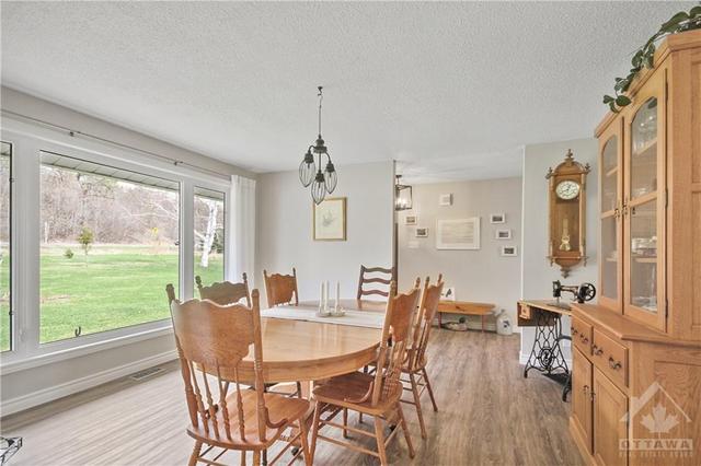 4101 Carp Road, House detached with 3 bedrooms, 2 bathrooms and 20 parking in Ottawa ON | Image 10