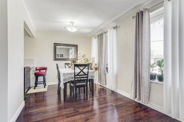 1442 Danforth Rd, House detached with 3 bedrooms, 2 bathrooms and 3 parking in Toronto ON | Image 3