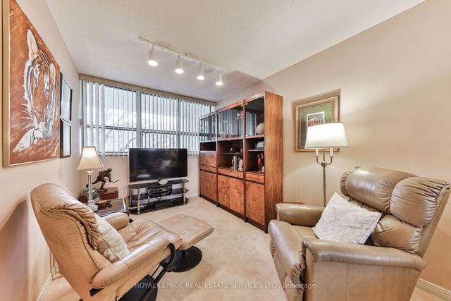 334 - 1300 Marlborough Crt, Condo with 3 bedrooms, 2 bathrooms and 1 parking in Oakville ON | Image 21