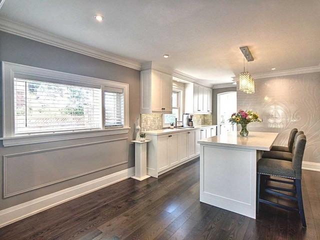 80 Marble Arch Cres, House detached with 2 bedrooms, 2 bathrooms and 4 parking in Toronto ON | Image 14
