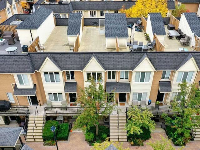 th50 - 208 Niagara St, Townhouse with 3 bedrooms, 2 bathrooms and 1 parking in Toronto ON | Image 13