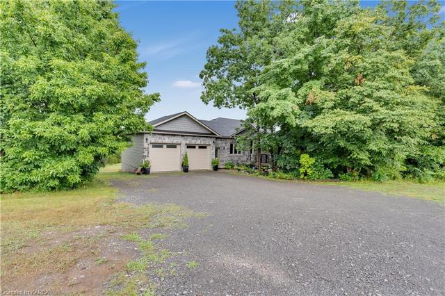 4235 Camden Portland Boundary Road, House detached with 3 bedrooms, 3 bathrooms and 6 parking in South Frontenac ON | Image 14