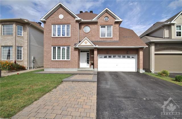 212 Annapolis Circle, House detached with 5 bedrooms, 4 bathrooms and 6 parking in Ottawa ON | Image 1