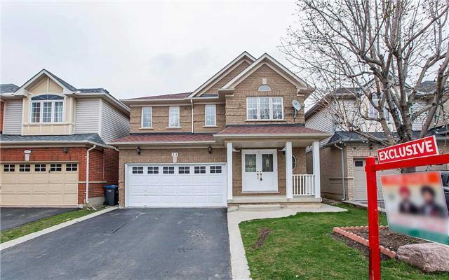 25 Bluewater Cres, House detached with 4 bedrooms, 4 bathrooms and 4 parking in Brampton ON | Image 1