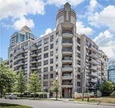 504 - 19 Barberry Pl, Condo with 1 bedrooms, 1 bathrooms and 1 parking in Toronto ON | Image 1
