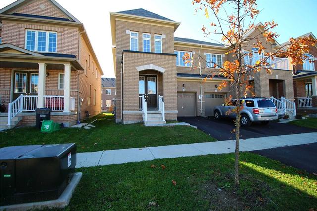 382 Royal West Dr, House semidetached with 4 bedrooms, 3 bathrooms and 2 parking in Brampton ON | Image 12