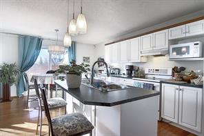 192 Chaparral Circle Se, House detached with 3 bedrooms, 2 bathrooms and 2 parking in Calgary AB | Image 1
