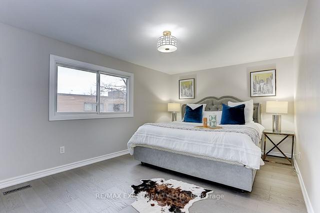 89 Song Meadoway, Townhouse with 3 bedrooms, 2 bathrooms and 2 parking in Toronto ON | Image 22