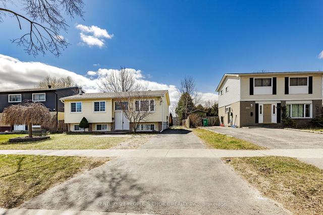 107 Seaborn Rd, House detached with 3 bedrooms, 2 bathrooms and 5 parking in Brampton ON | Image 12