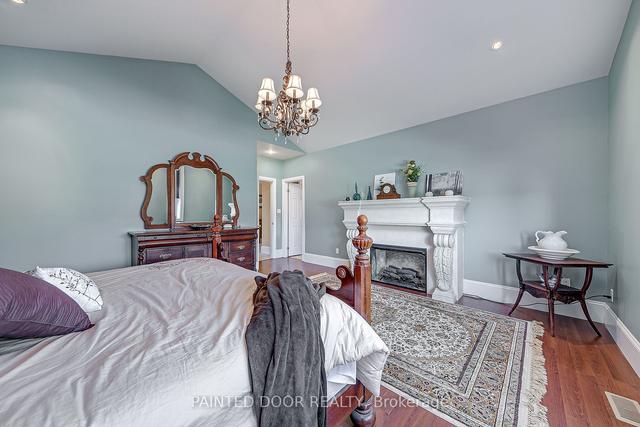 109 Huronia Rd, House detached with 5 bedrooms, 4 bathrooms and 11 parking in Barrie ON | Image 11