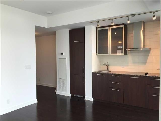 2408 - 14 York St, Condo with 2 bedrooms, 2 bathrooms and 1 parking in Toronto ON | Image 5