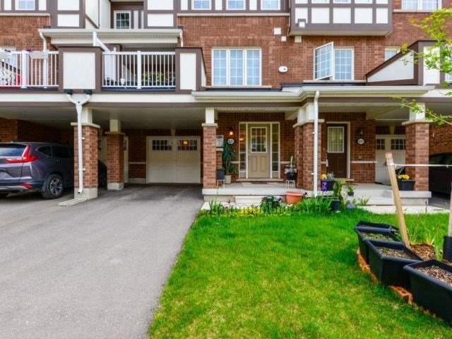 1625 Leblanc Crt, House attached with 3 bedrooms, 3 bathrooms and 2 parking in Milton ON | Image 3