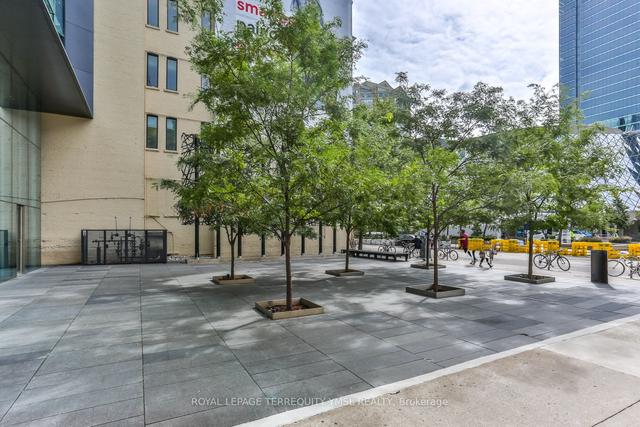 1001 - 224 King St W, Condo with 1 bedrooms, 1 bathrooms and 0 parking in Toronto ON | Image 16