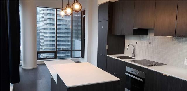2602 - 5 St Joseph St, Condo with 1 bedrooms, 2 bathrooms and 1 parking in Toronto ON | Image 5