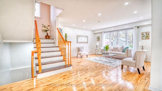 522 Britannia Ave E, House detached with 4 bedrooms, 3 bathrooms and 4 parking in Oshawa ON | Image 13
